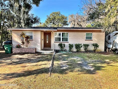 It contains 3 bedrooms and 3 bathrooms. . Zillow holly hill fl